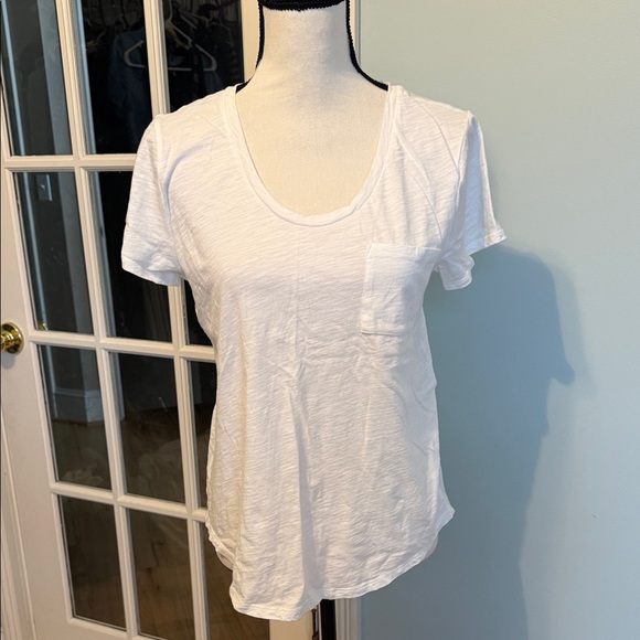 Ann Taylor Tops - Ann Taylor LOFT T-Shirt